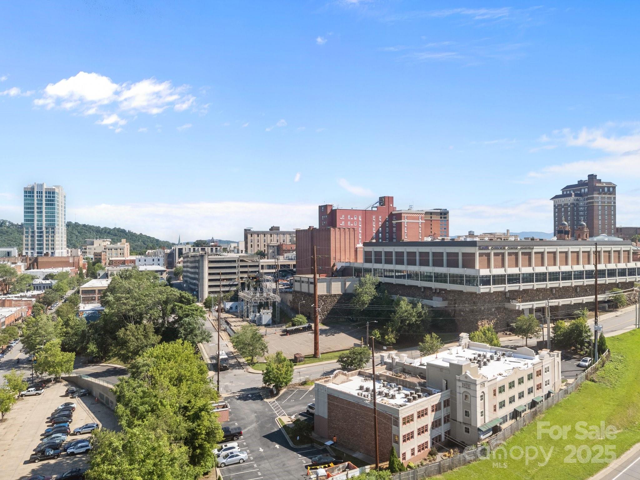 37 Hiawassee Street W102
