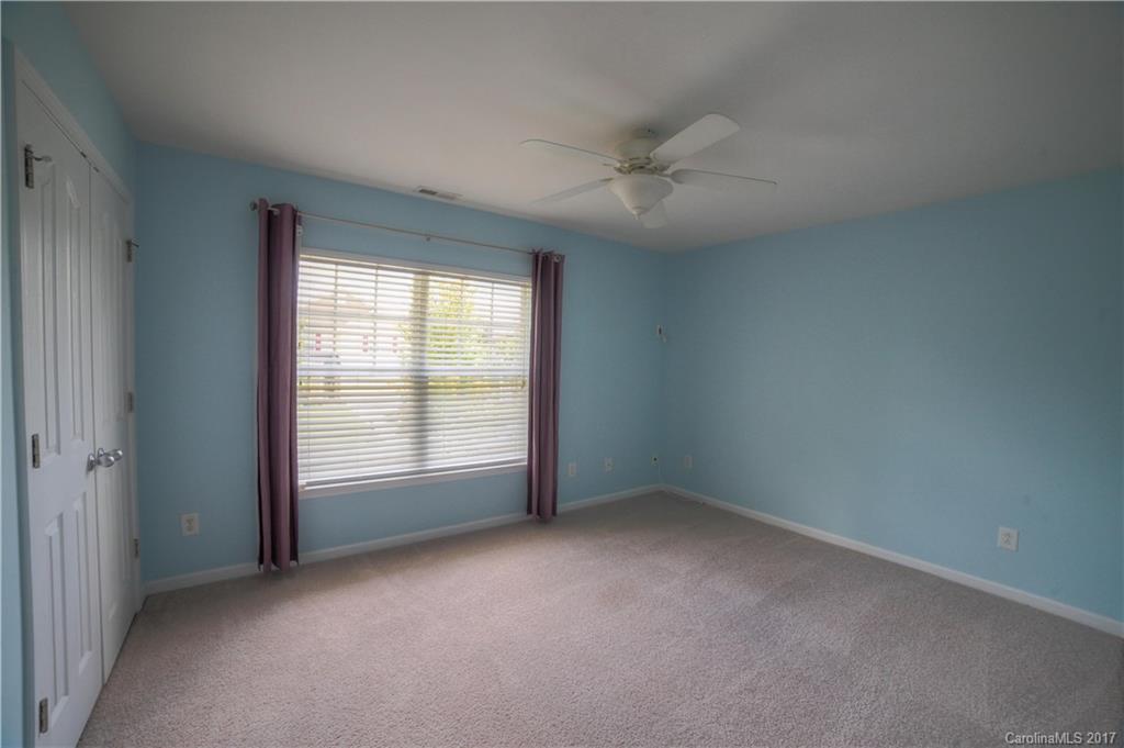 Sandy Pointe - Residential