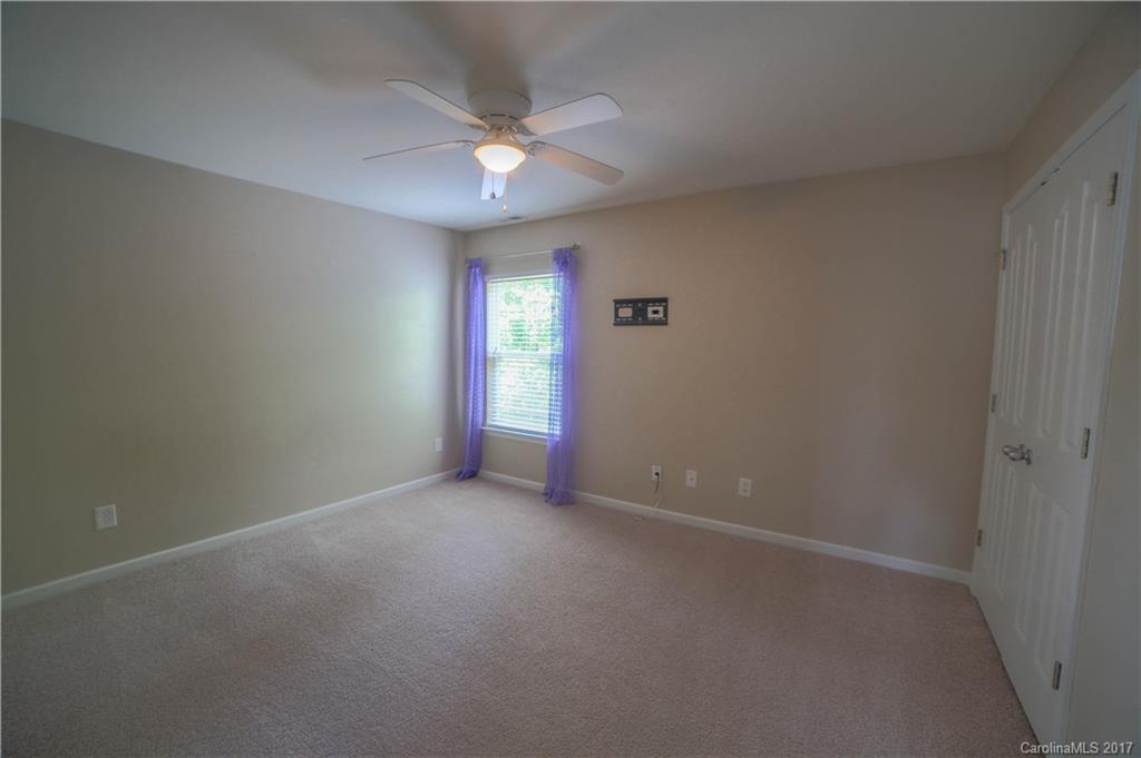 Sandy Pointe - Residential