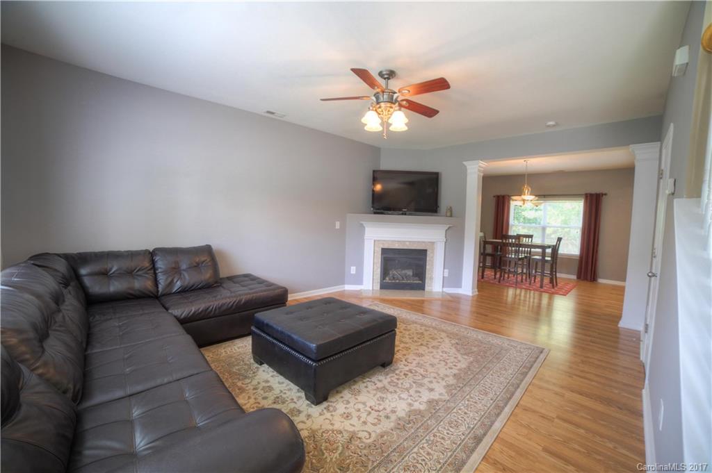 Sandy Pointe - Residential