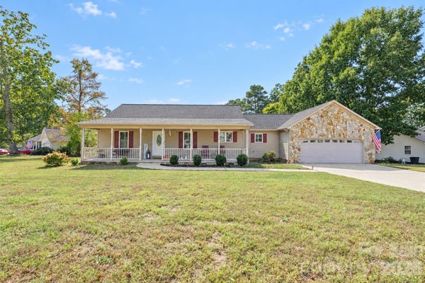 1459 ANGELA CT, LINCOLNTON, NC 28092 - Image ff2870facddd8bb2ffbd92509a56f5b7/4120145094