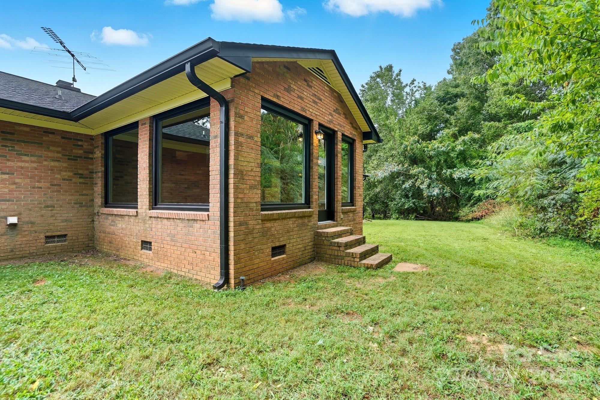 Hickory Hollow - Residential