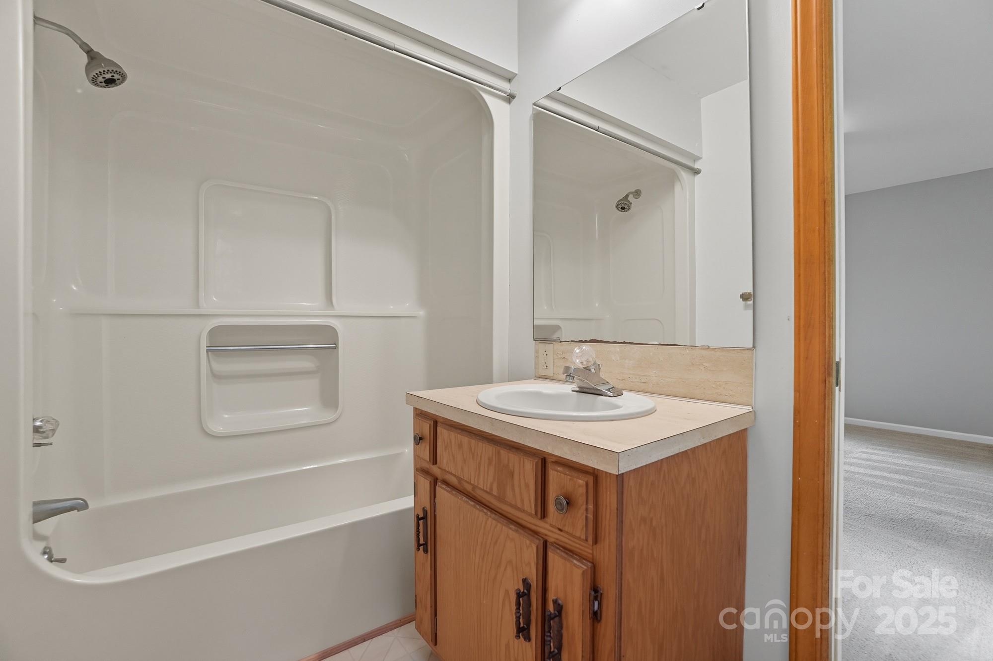 Hickory Hollow - Residential