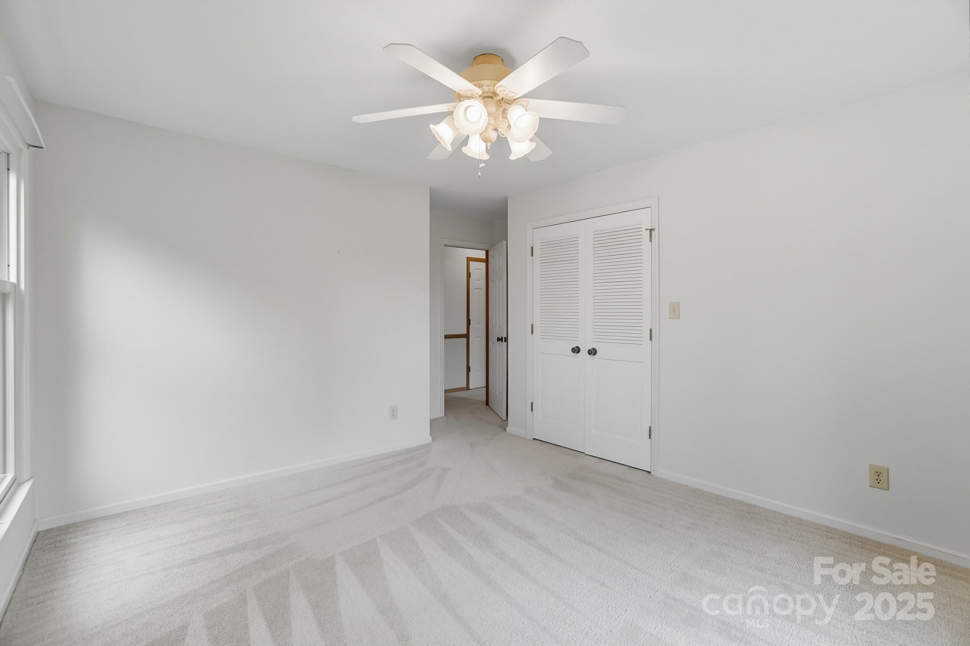 Hickory Hollow - Residential