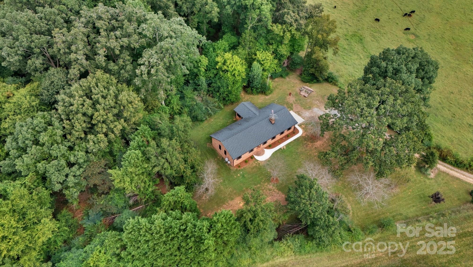 Hickory Hollow - Residential