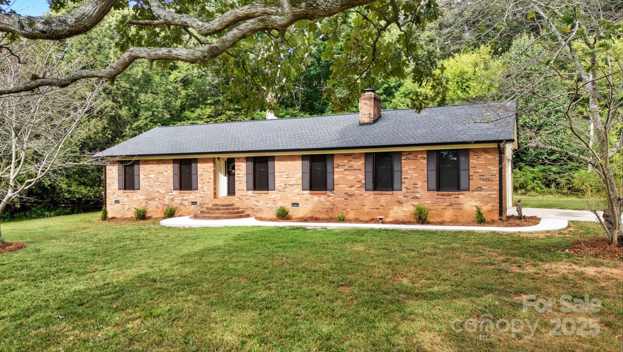 Hickory Hollow - Residential