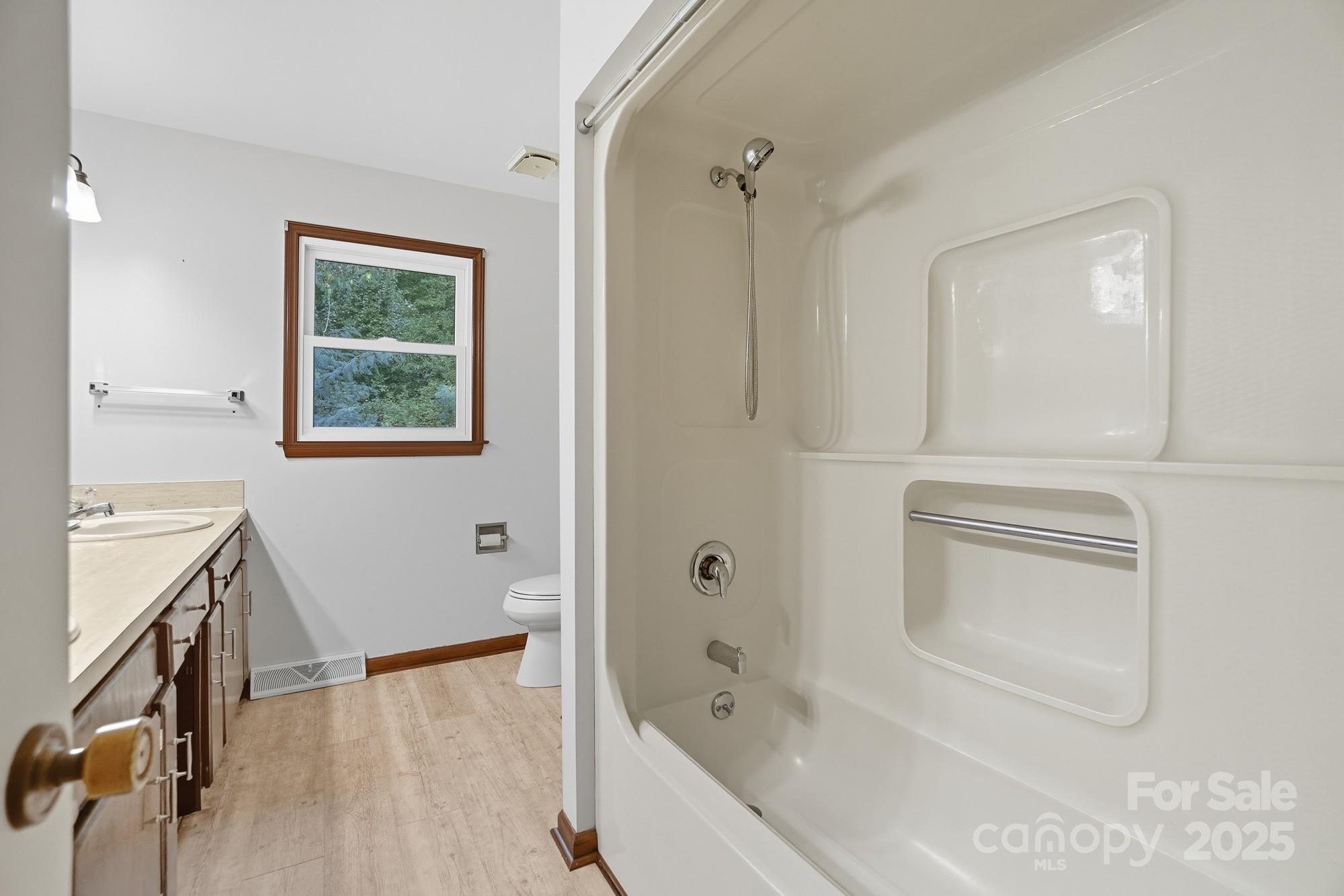 Hickory Hollow - Residential