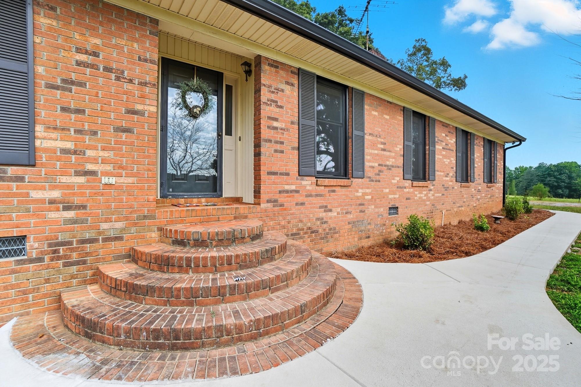 Hickory Hollow - Residential