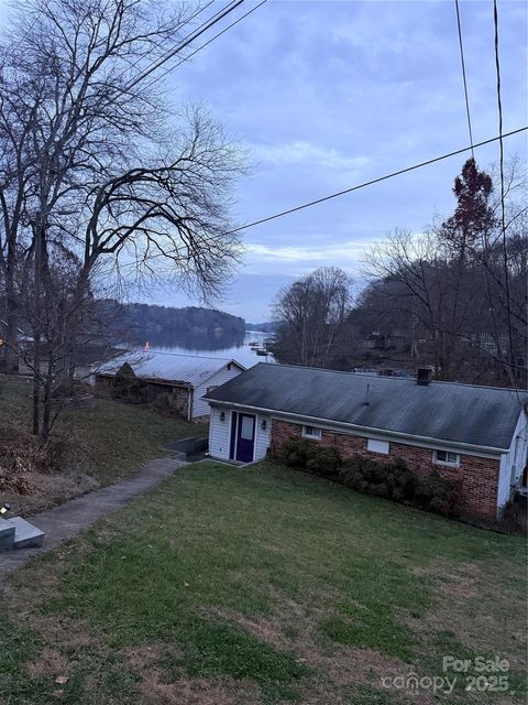 Photo of 4327 Son Lawing Drive, Claremont, NC 28610 (MLS # 4327640)