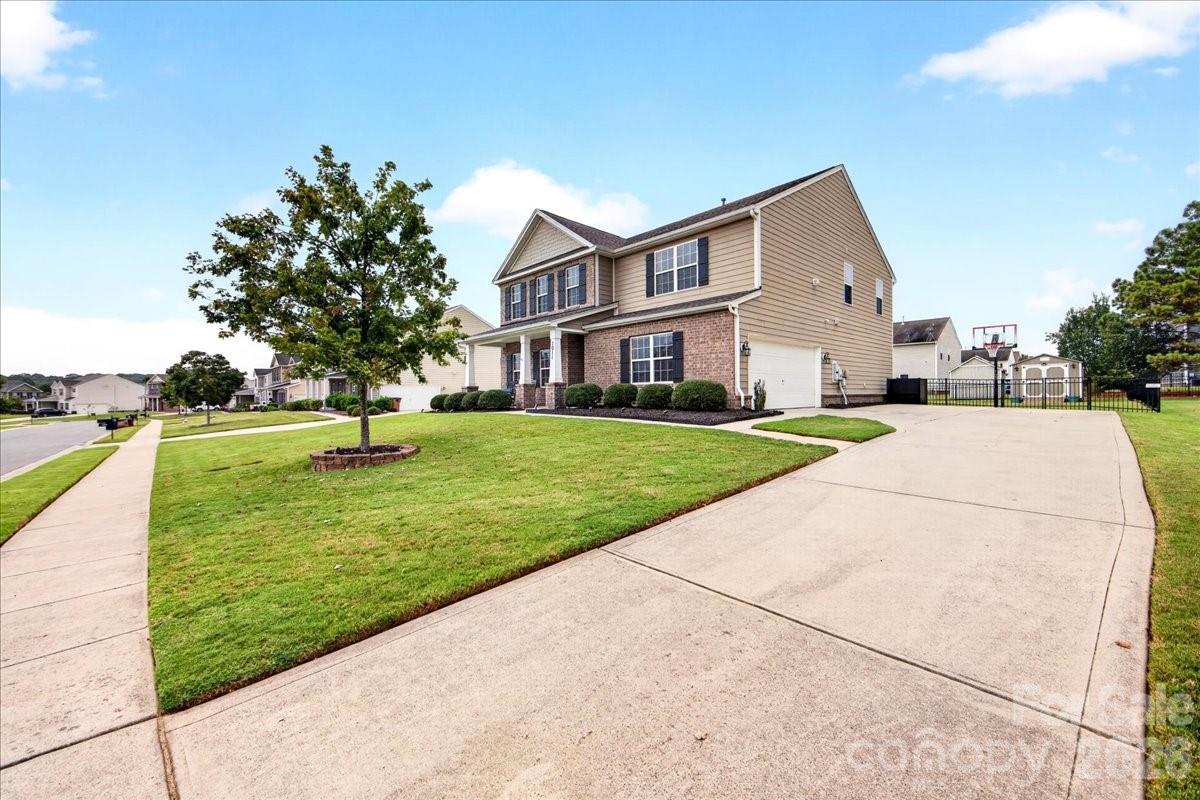 1011 Wellscroft Road