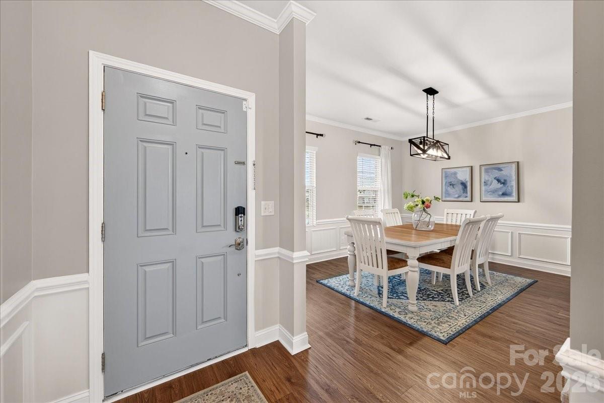 1011 Wellscroft Road