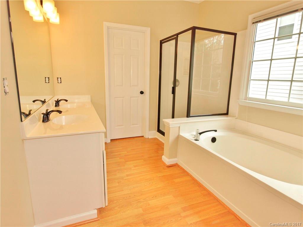 Blue Stone Harbor - Residential Lease
