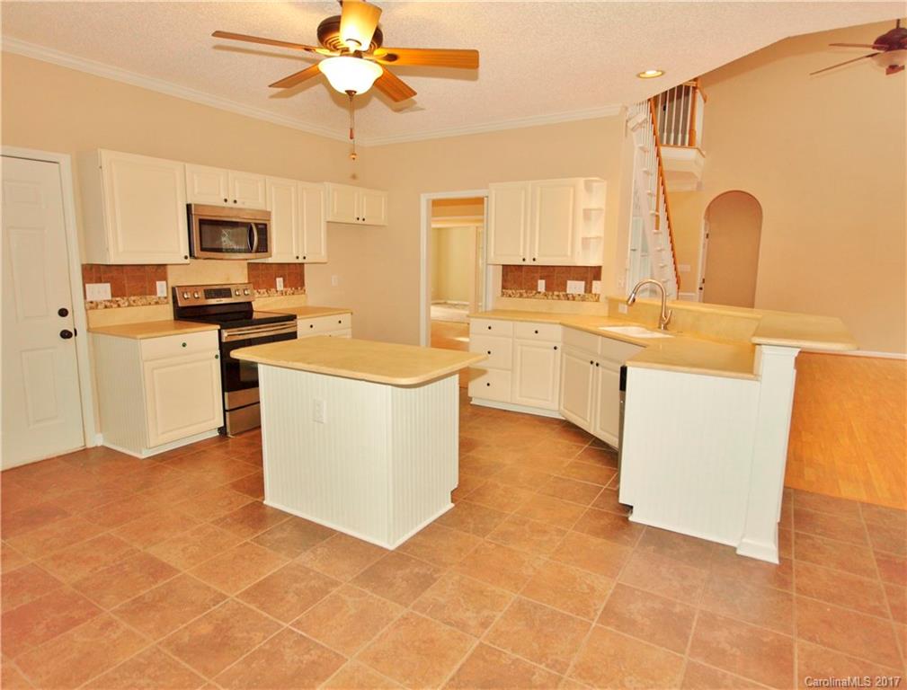 Blue Stone Harbor - Residential Lease