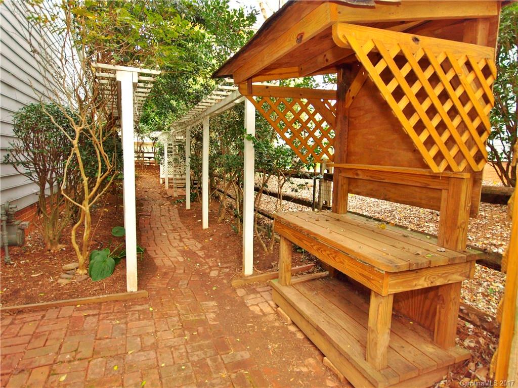 Blue Stone Harbor - Residential Lease