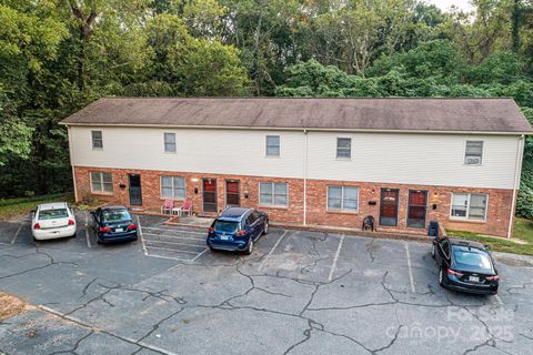 1051 3rd Street SE Hickory NC 28602