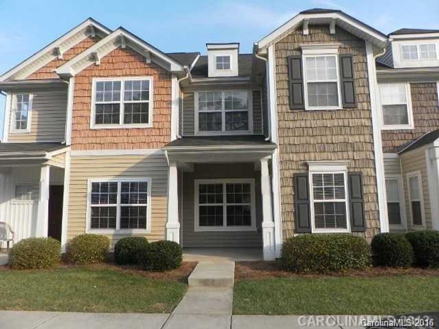 The largest 2 bedroom , ALL ELECTRIC, dual master suite unit is now available. Large front porch, hardwood foyer, fireplace, tv cove, wraparound kitchen bar, outside storage, full size washer and dryer, whirlpool appliances, large first bedroom bath and walk in closets for BOTH bedrooms! Not even a mile from Winthrop college and Piedmont Medical Center. Come by and see what you are missing!