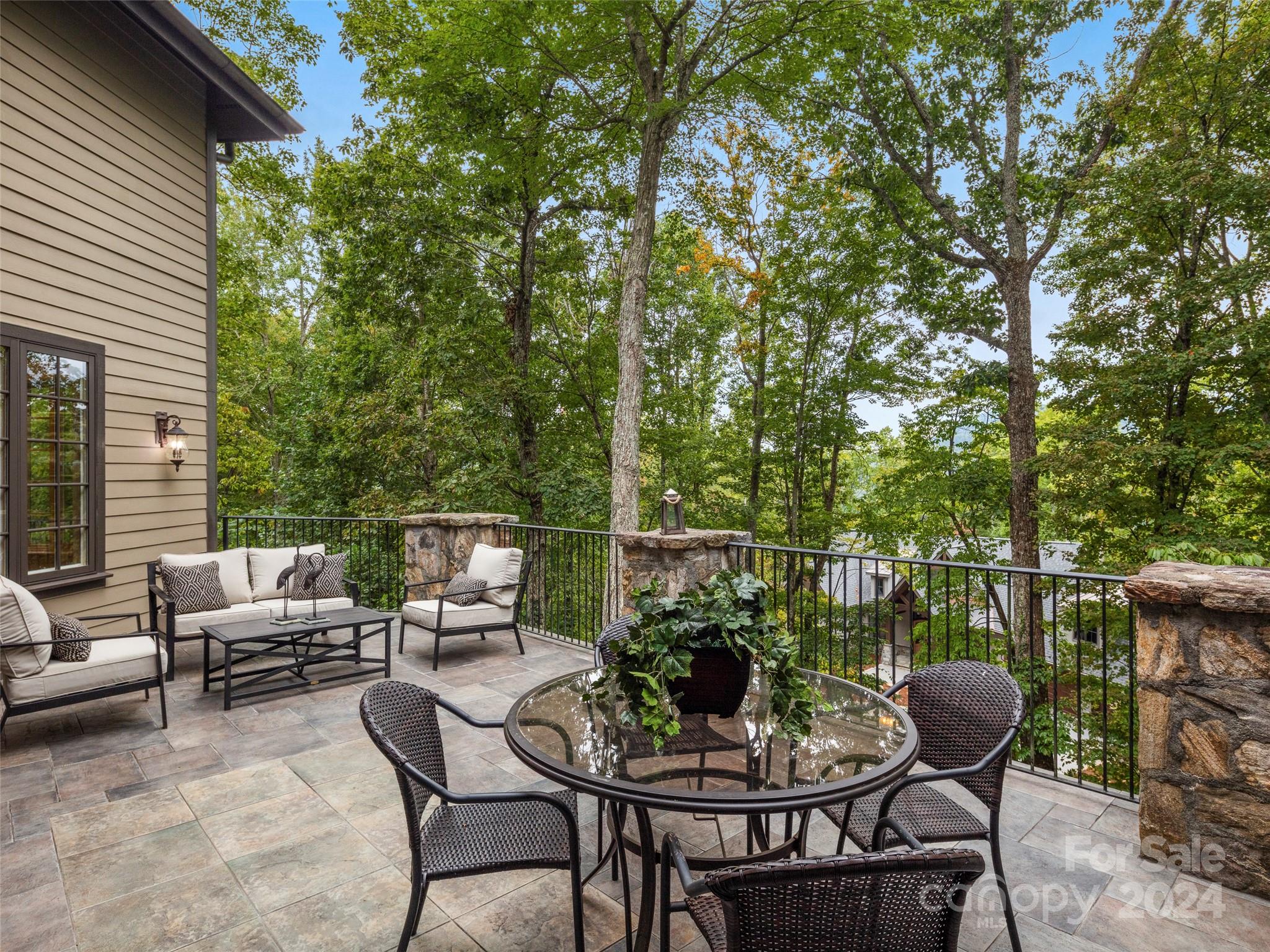 The Cliffs at Walnut Cove - Residential