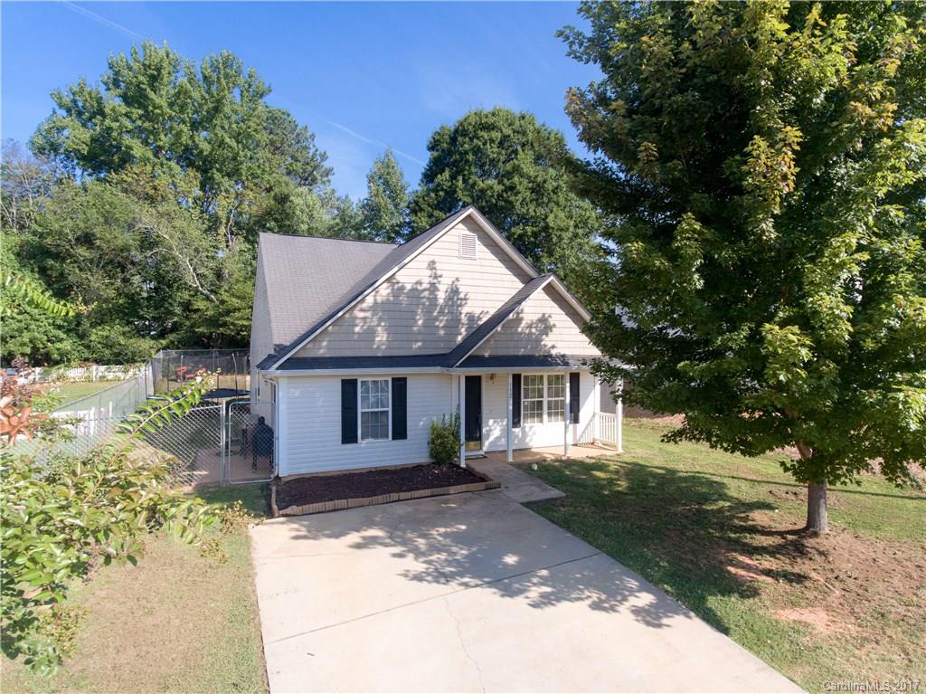 Oaks Of Broadway - Residential