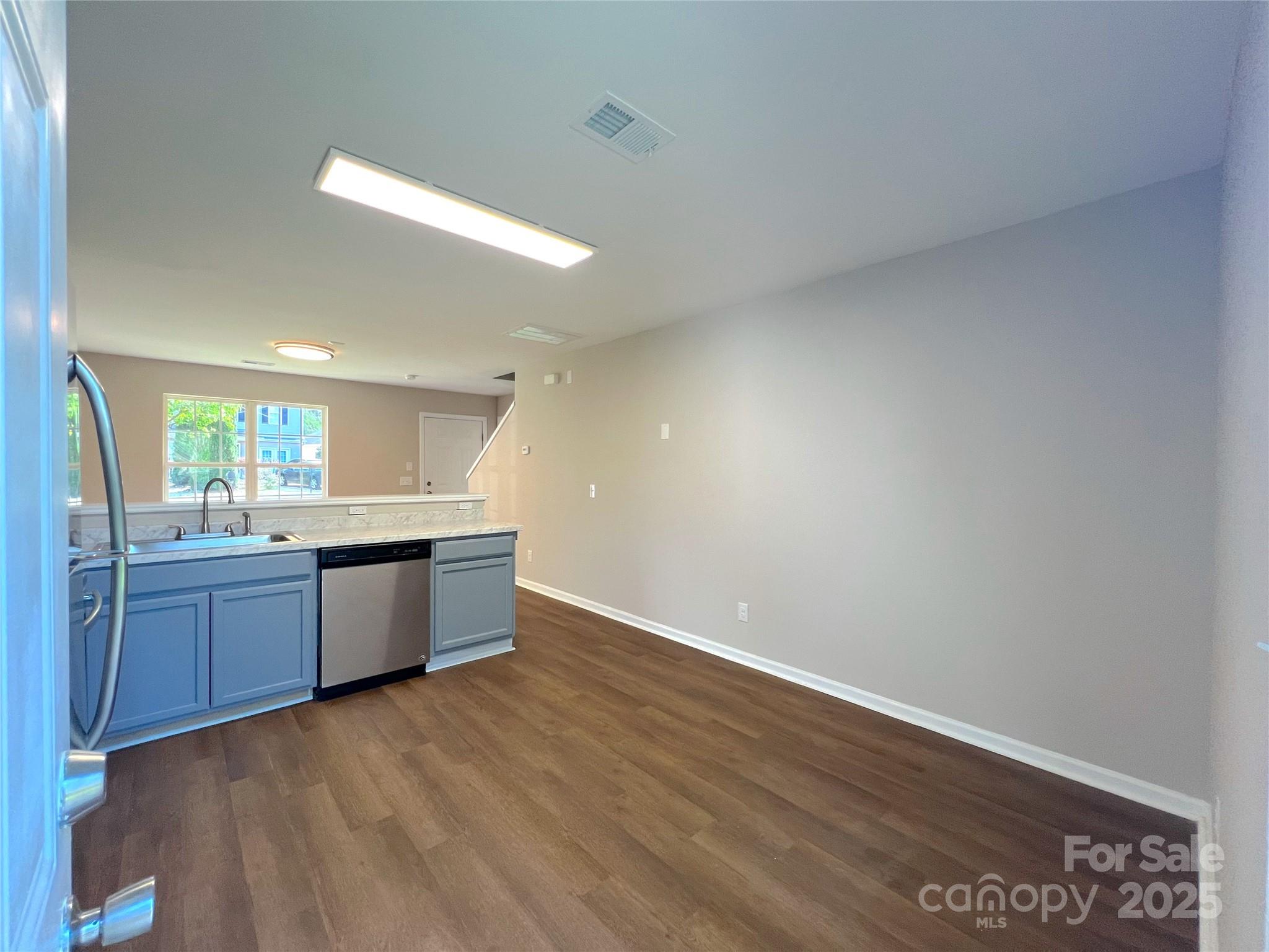 7147 Henderson Valley Lane