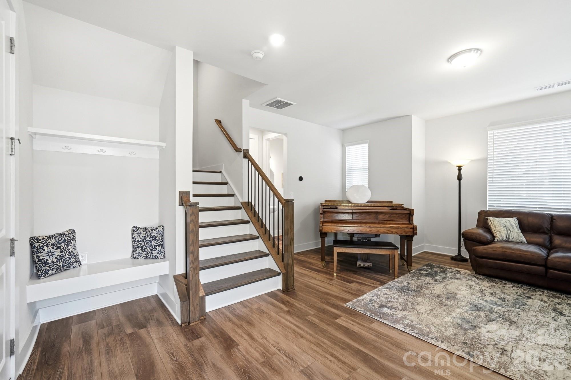 2745 Ensemble Court