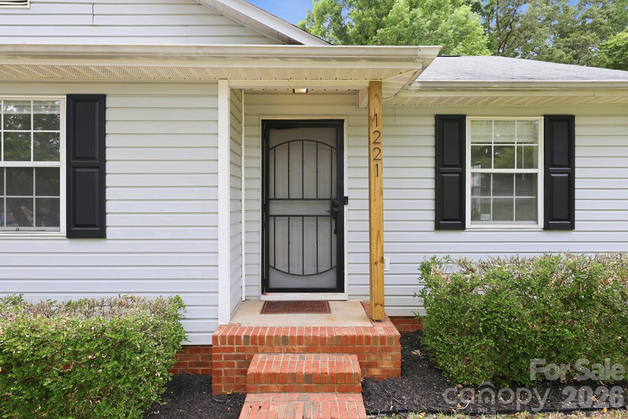 1221 Capps Hollow Drive