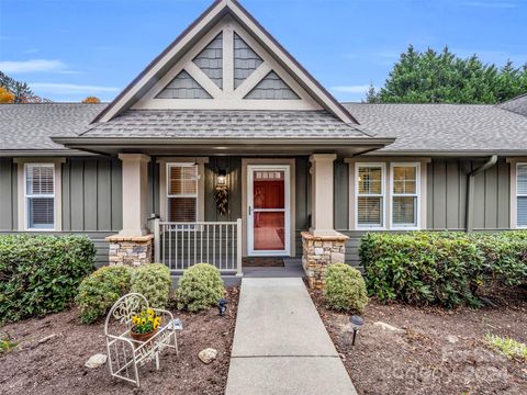 A home in Hendersonville