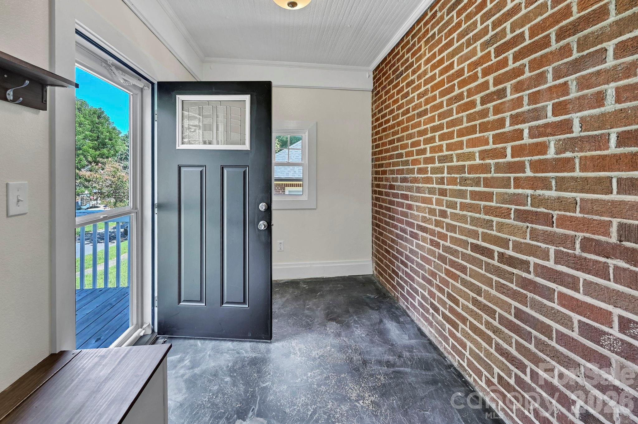 10 Enka Oak Street