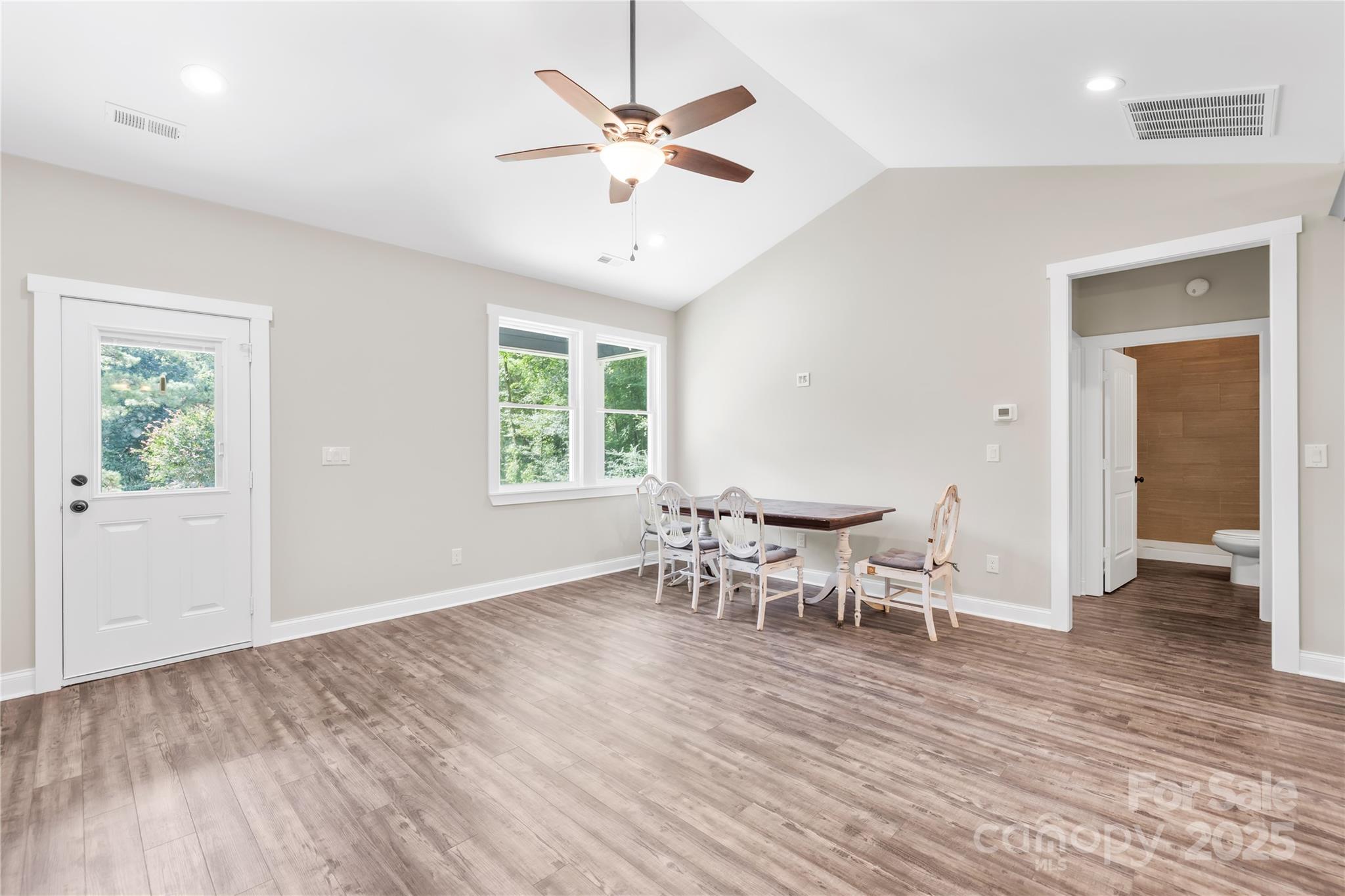 1029 Hunter Valley Road