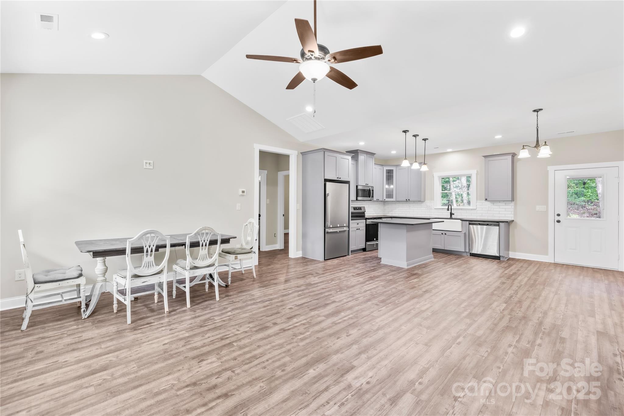 1029 Hunter Valley Road