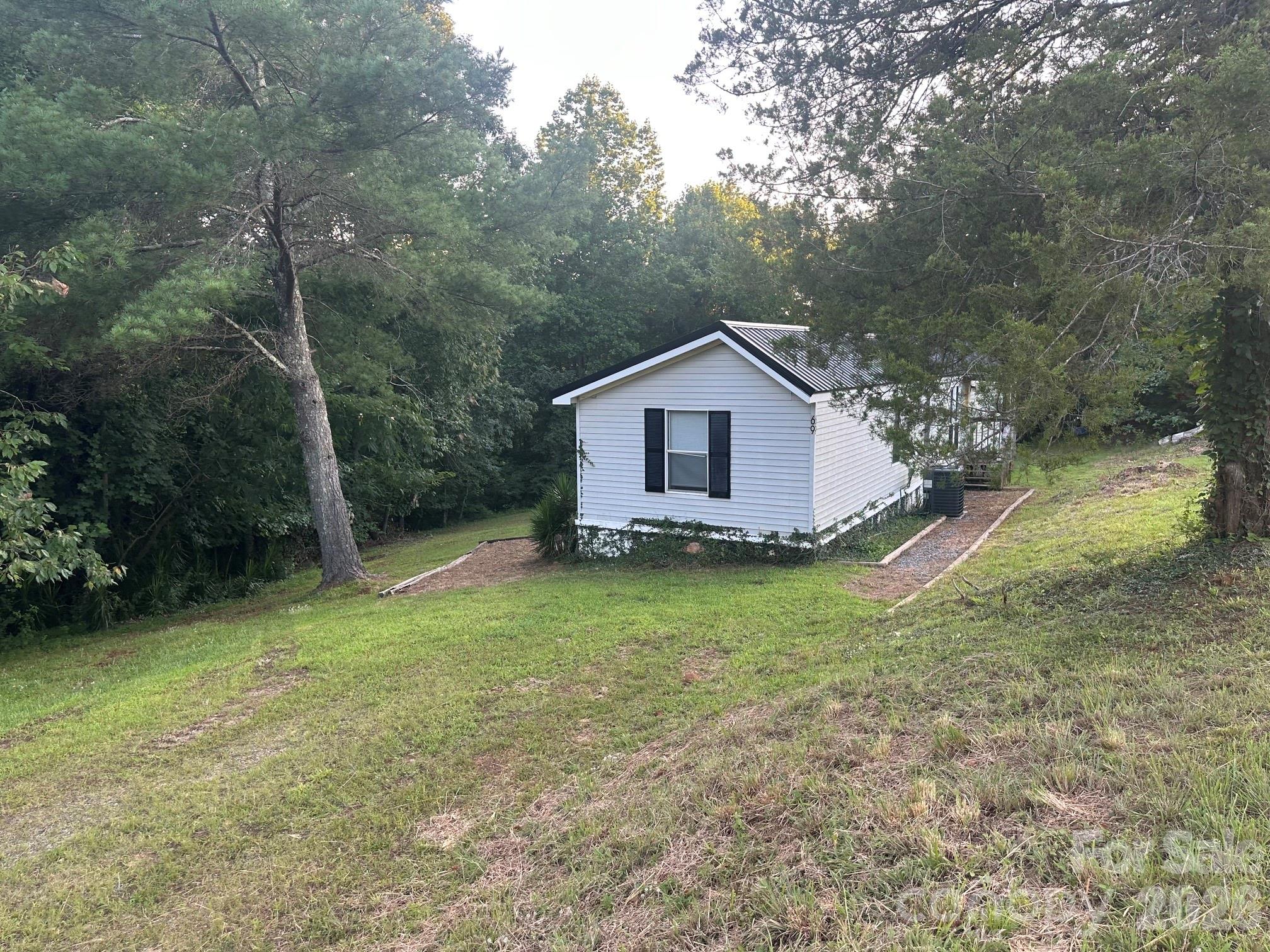 69 Woodmont Drive