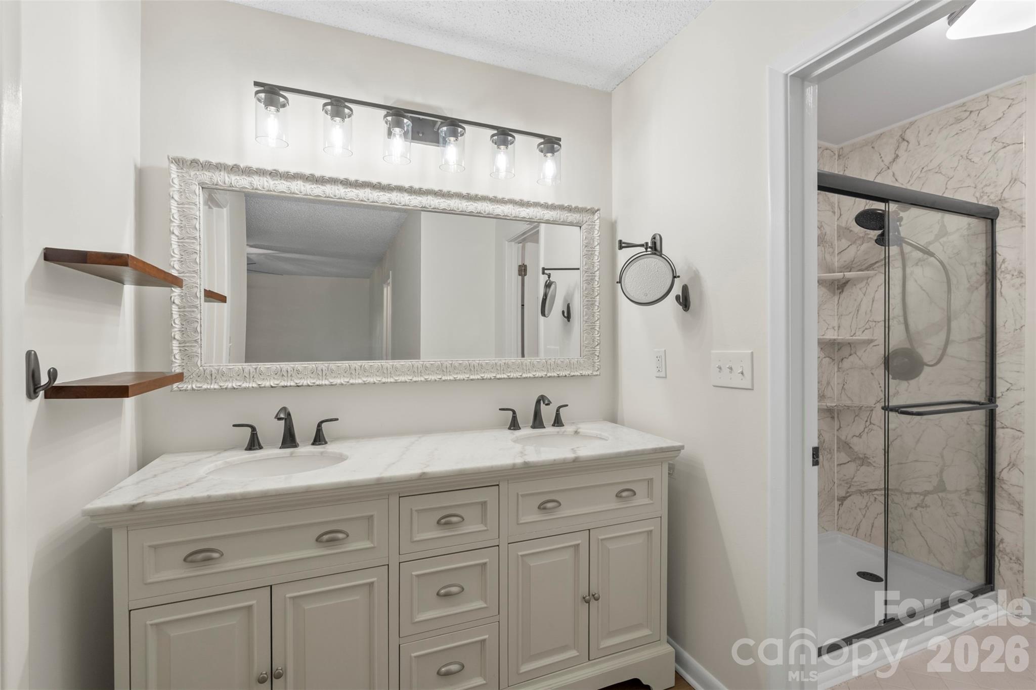 Mariner Villas - Residential