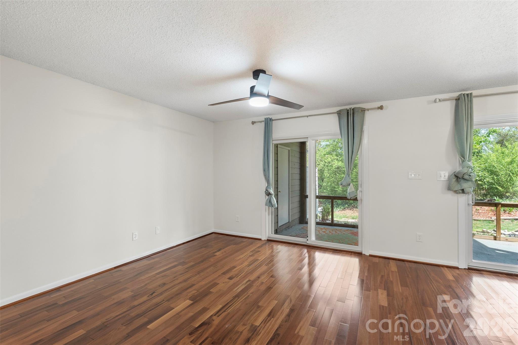 Mariner Villas - Residential