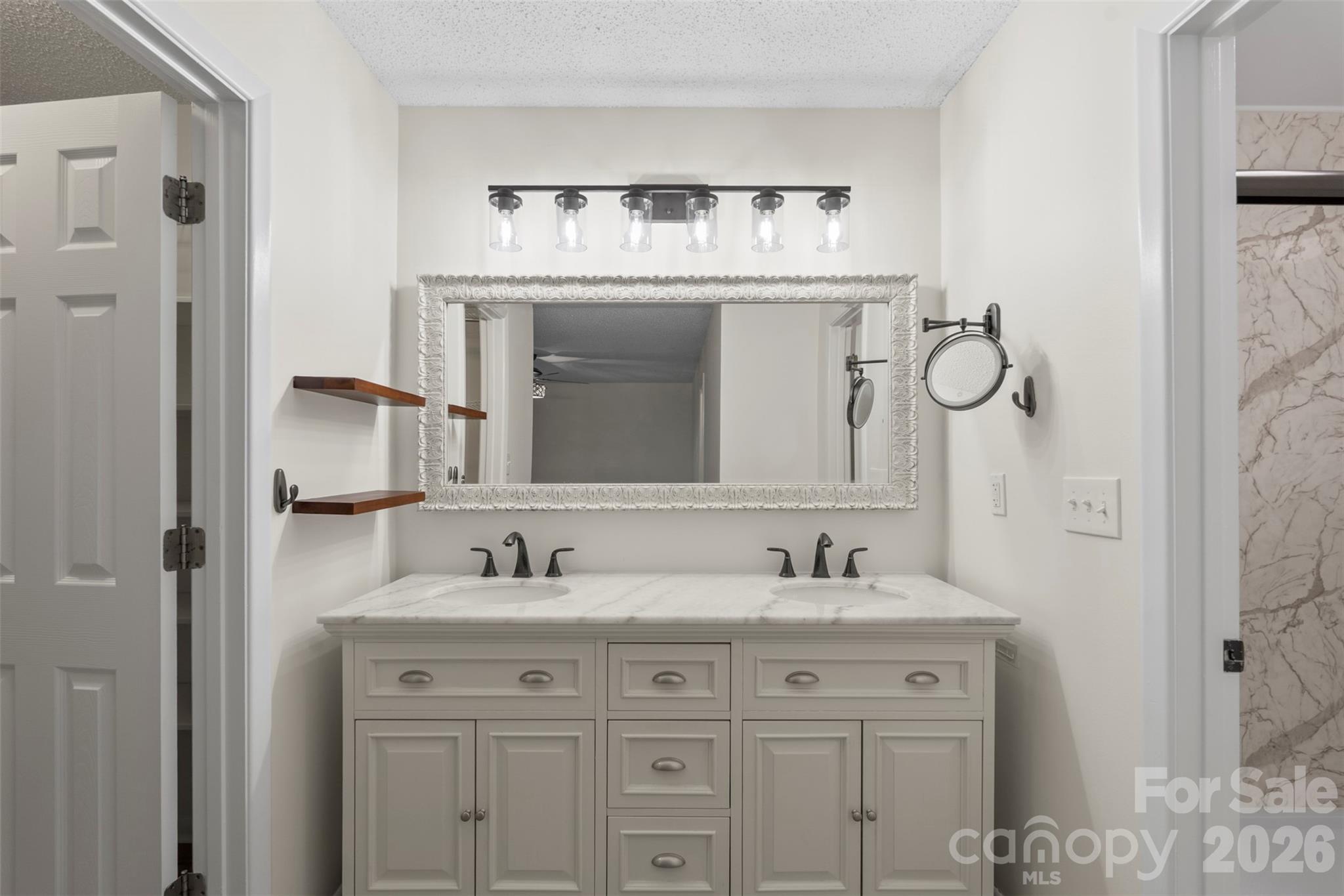 Mariner Villas - Residential