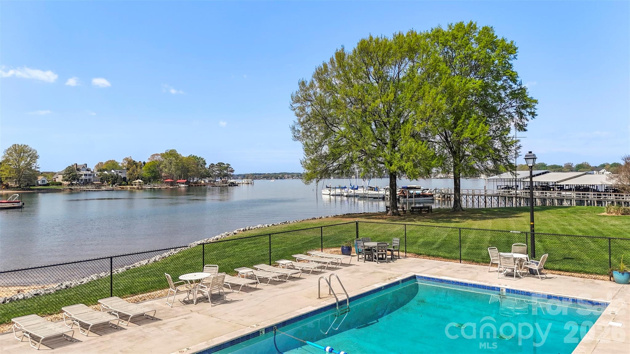 Mariner Villas - Residential