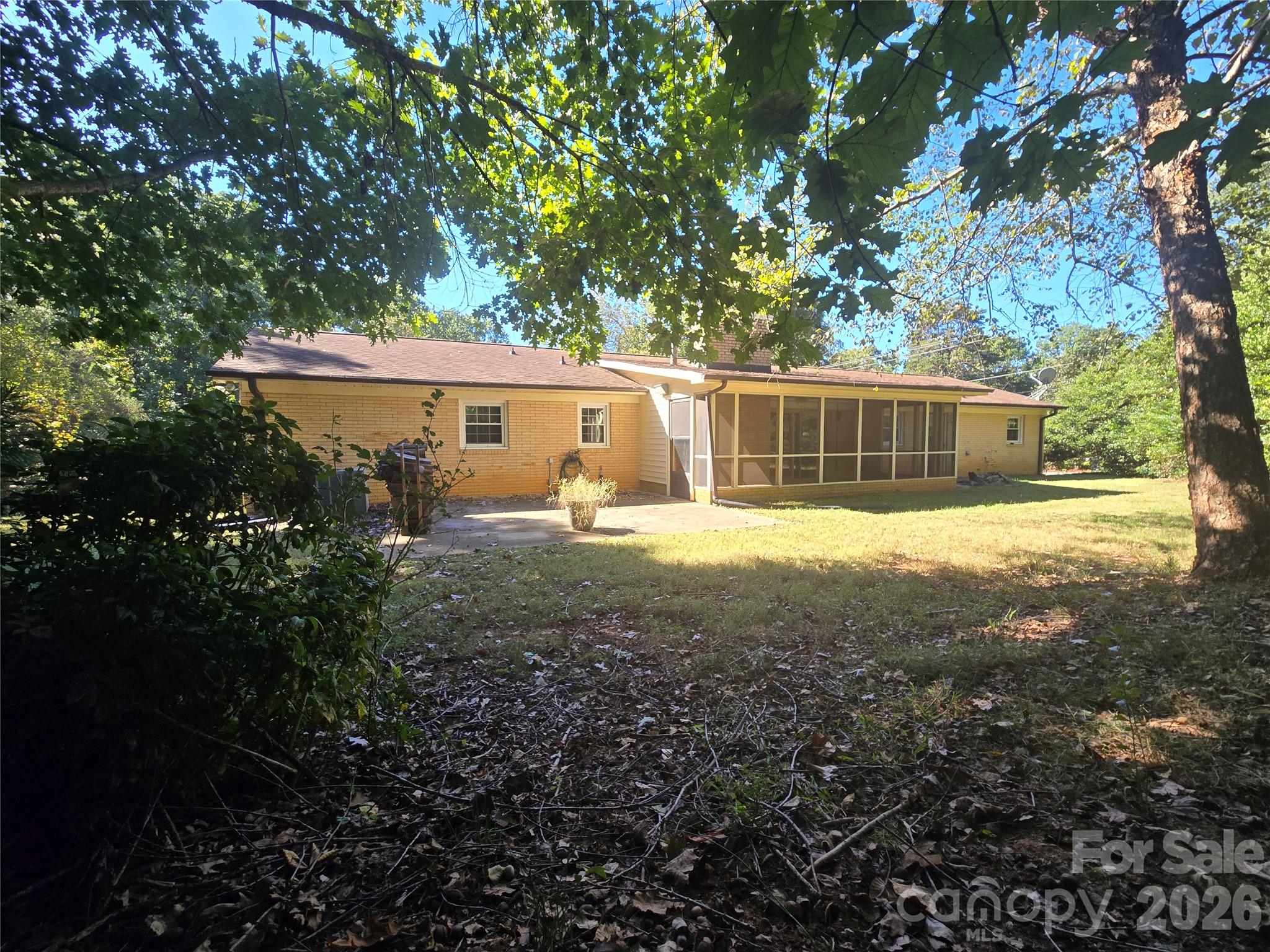 4449 Whispering Oaks Drive