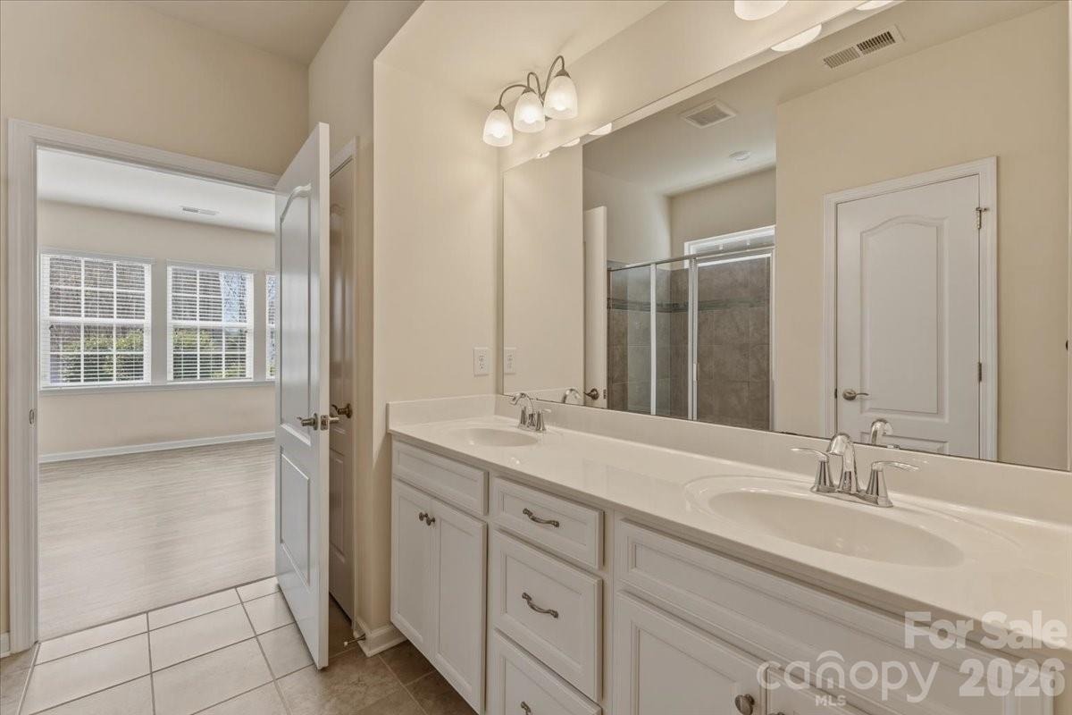 Summerhouse at Paddlers Cove - Residential