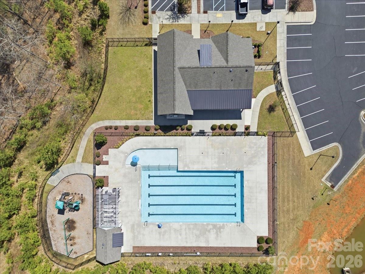 Summerhouse at Paddlers Cove - Residential