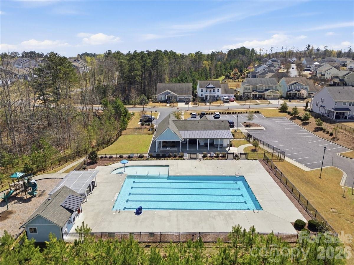 Summerhouse at Paddlers Cove - Residential