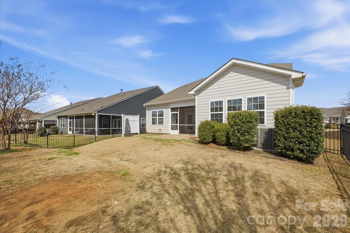 Summerhouse at Paddlers Cove - Residential