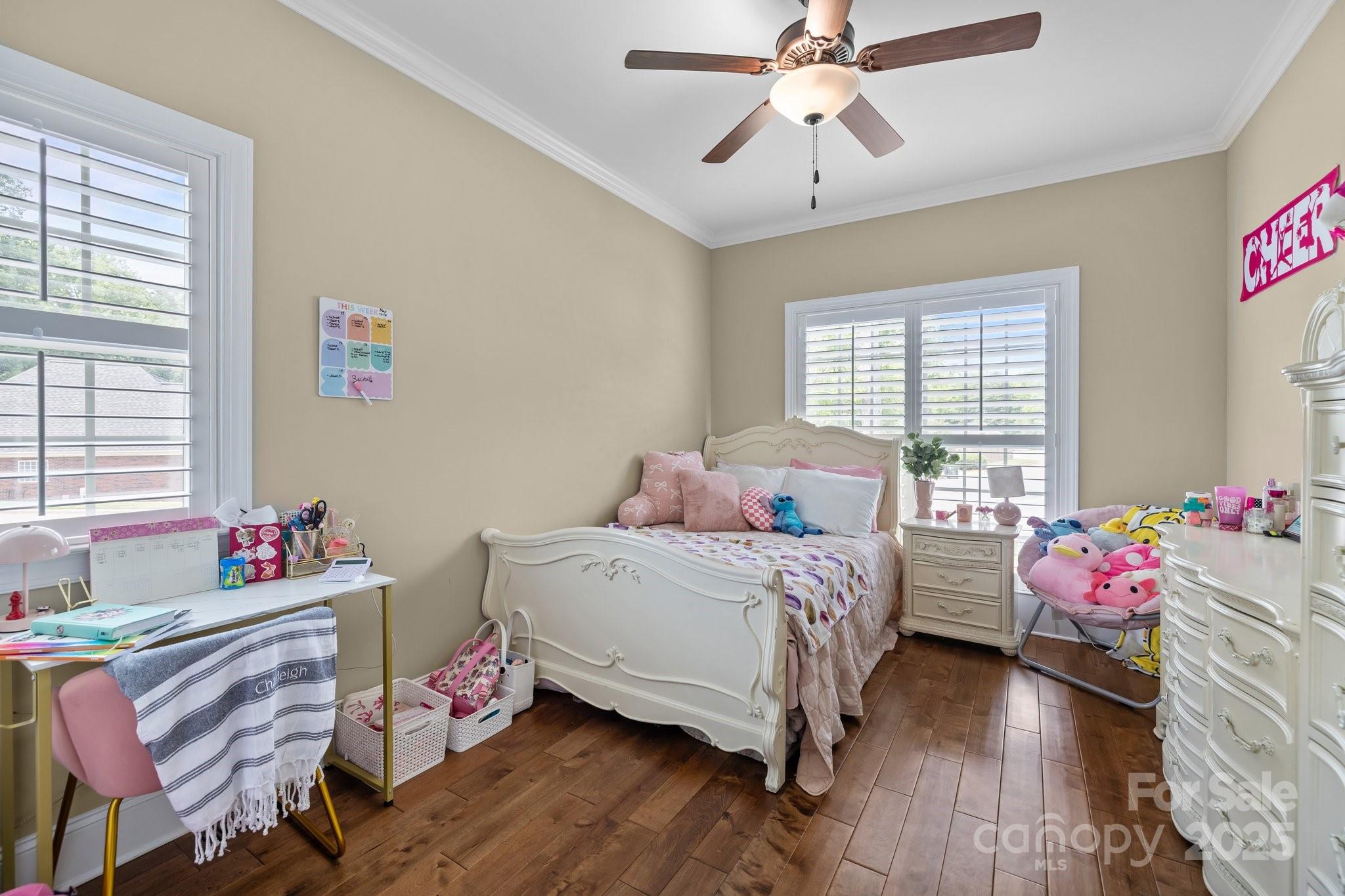 Hall Crossing - Residential