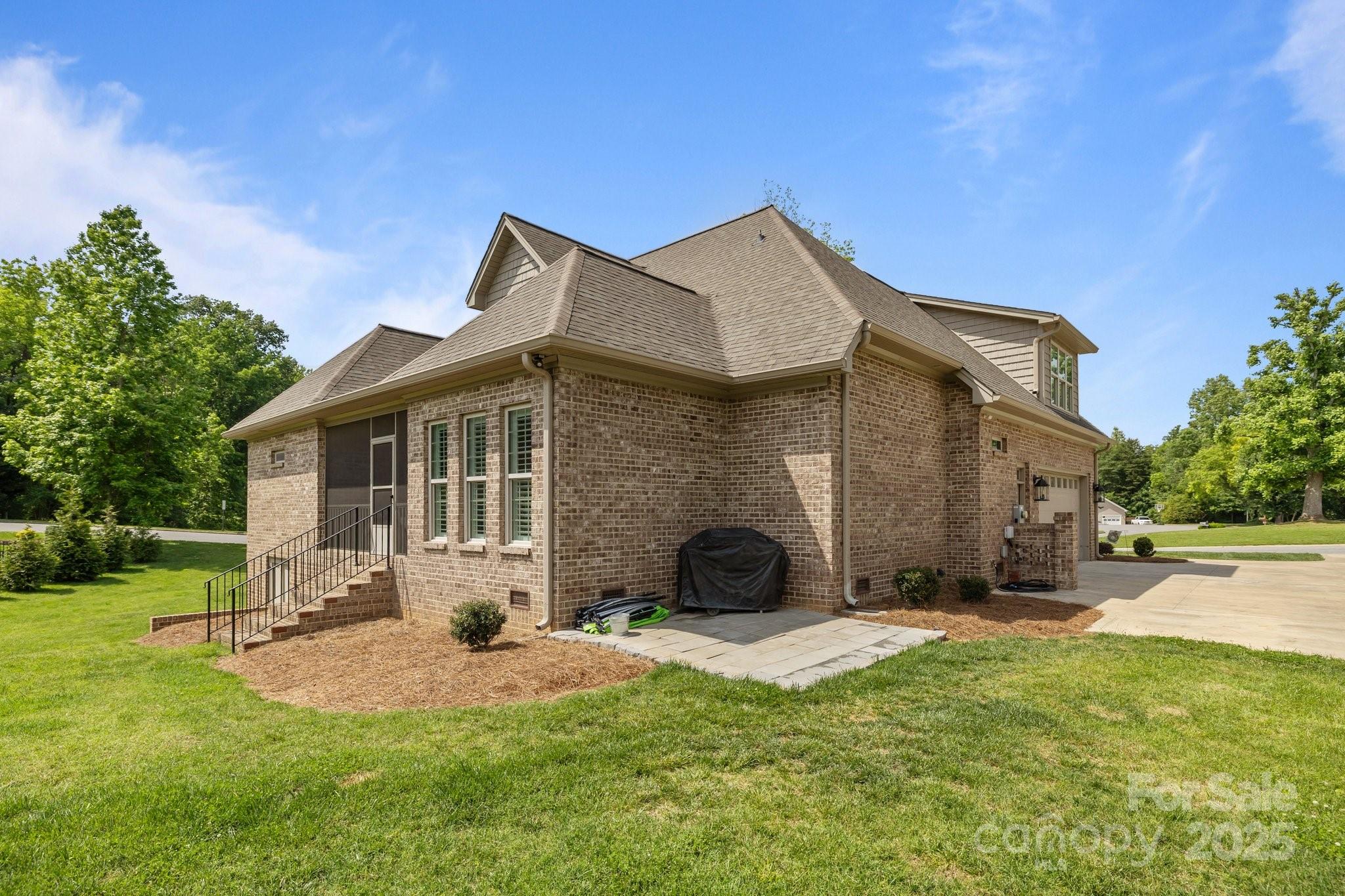 Hall Crossing - Residential