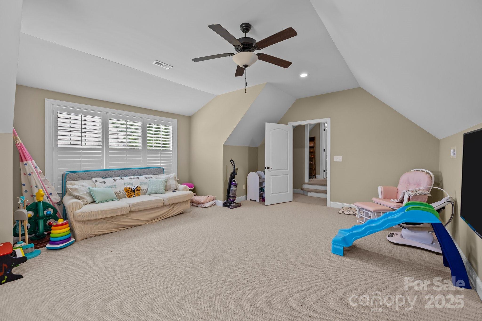 Hall Crossing - Residential