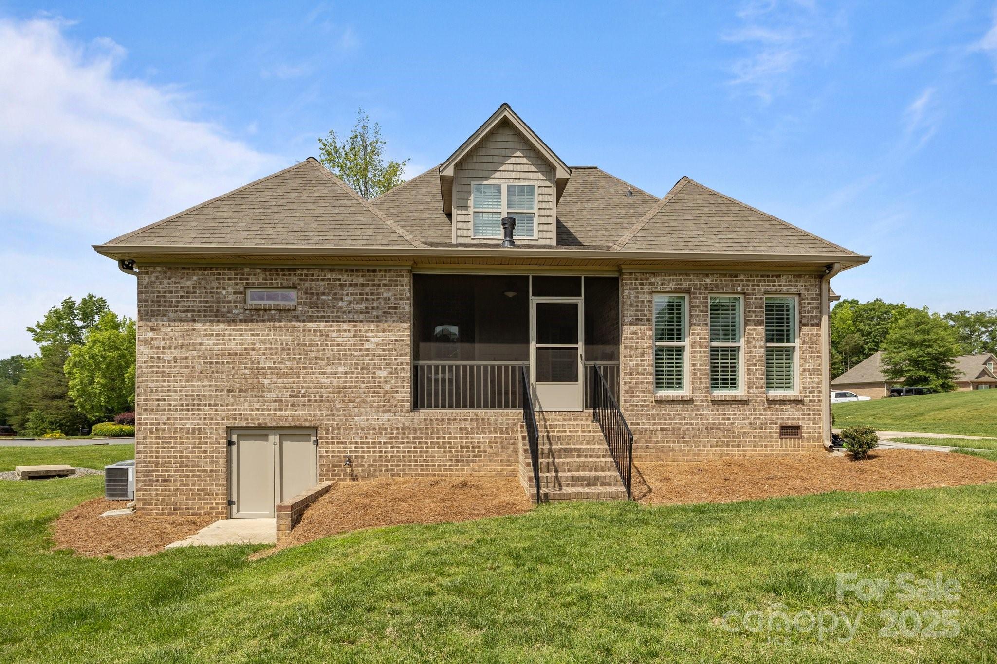 Hall Crossing - Residential