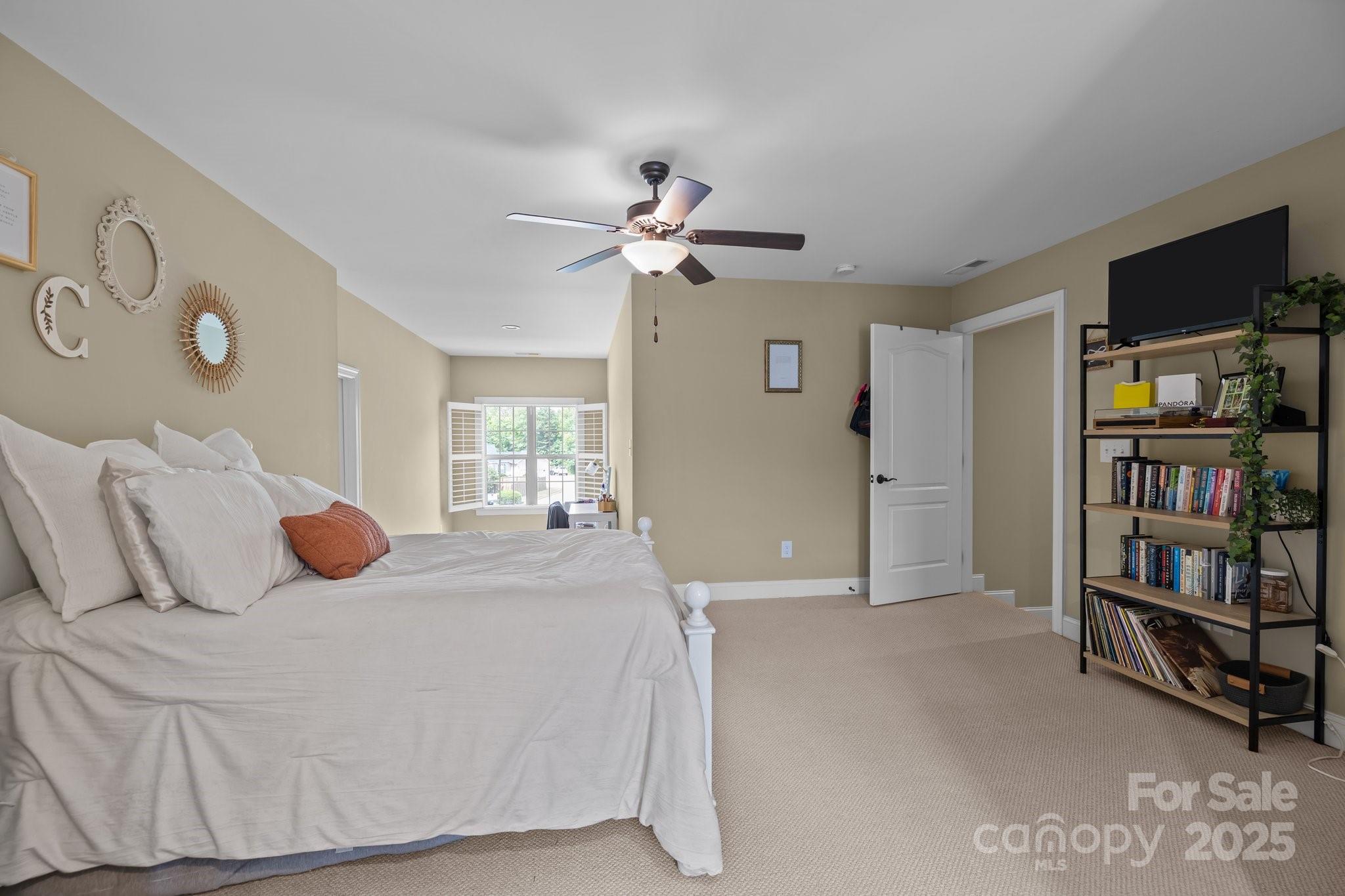 Hall Crossing - Residential