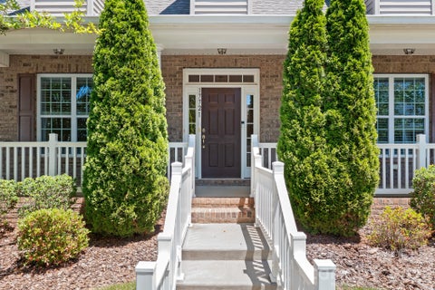 Photo of 17721 Morehampton Avenue, Cornelius, NC 28031 (MLS # 4382390)