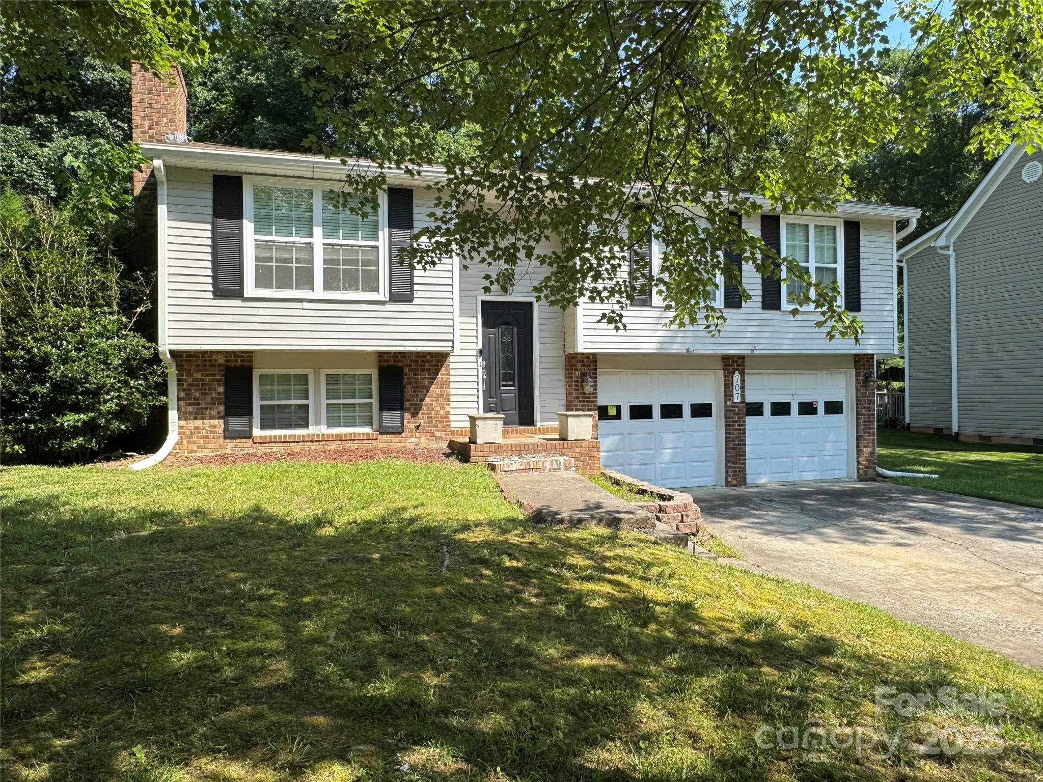 707 Regency Drive
