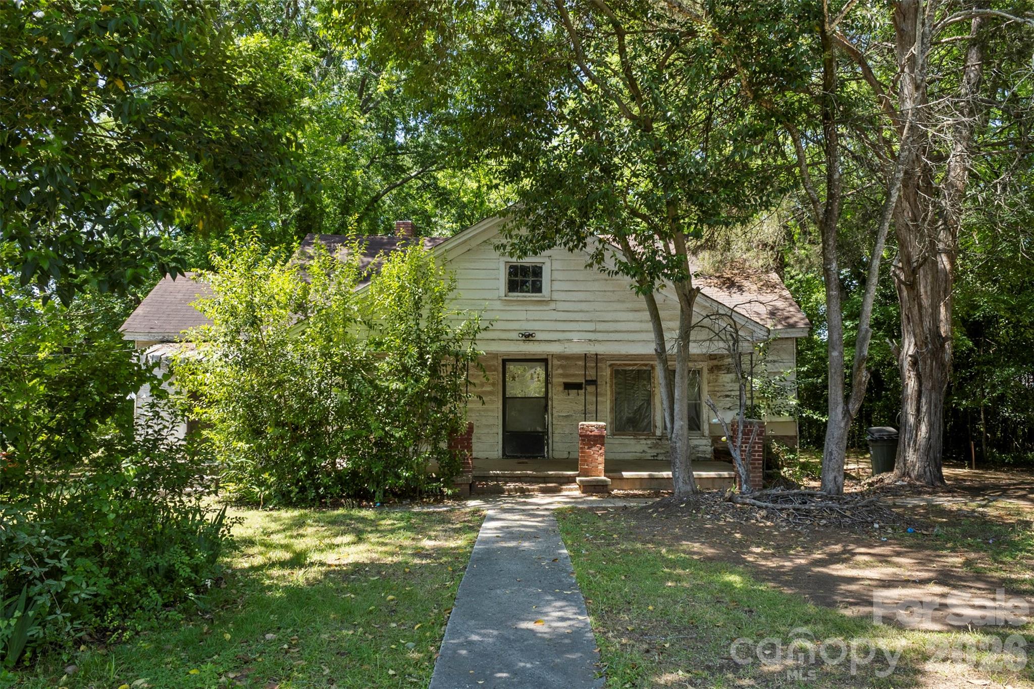 154 Loomis Street