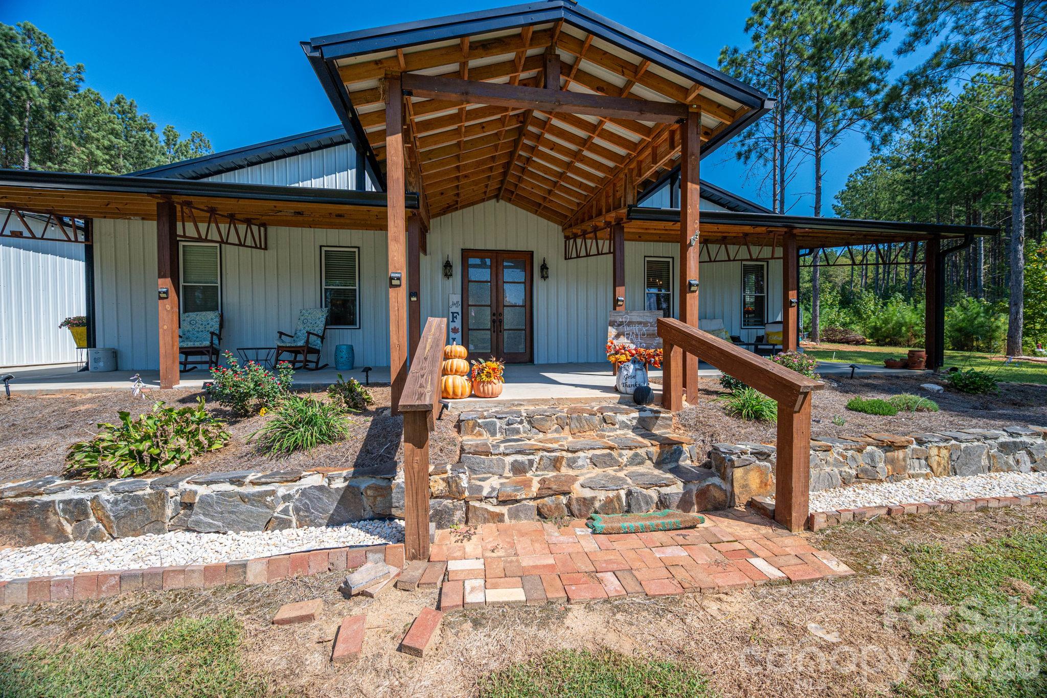 136 Sellers Road