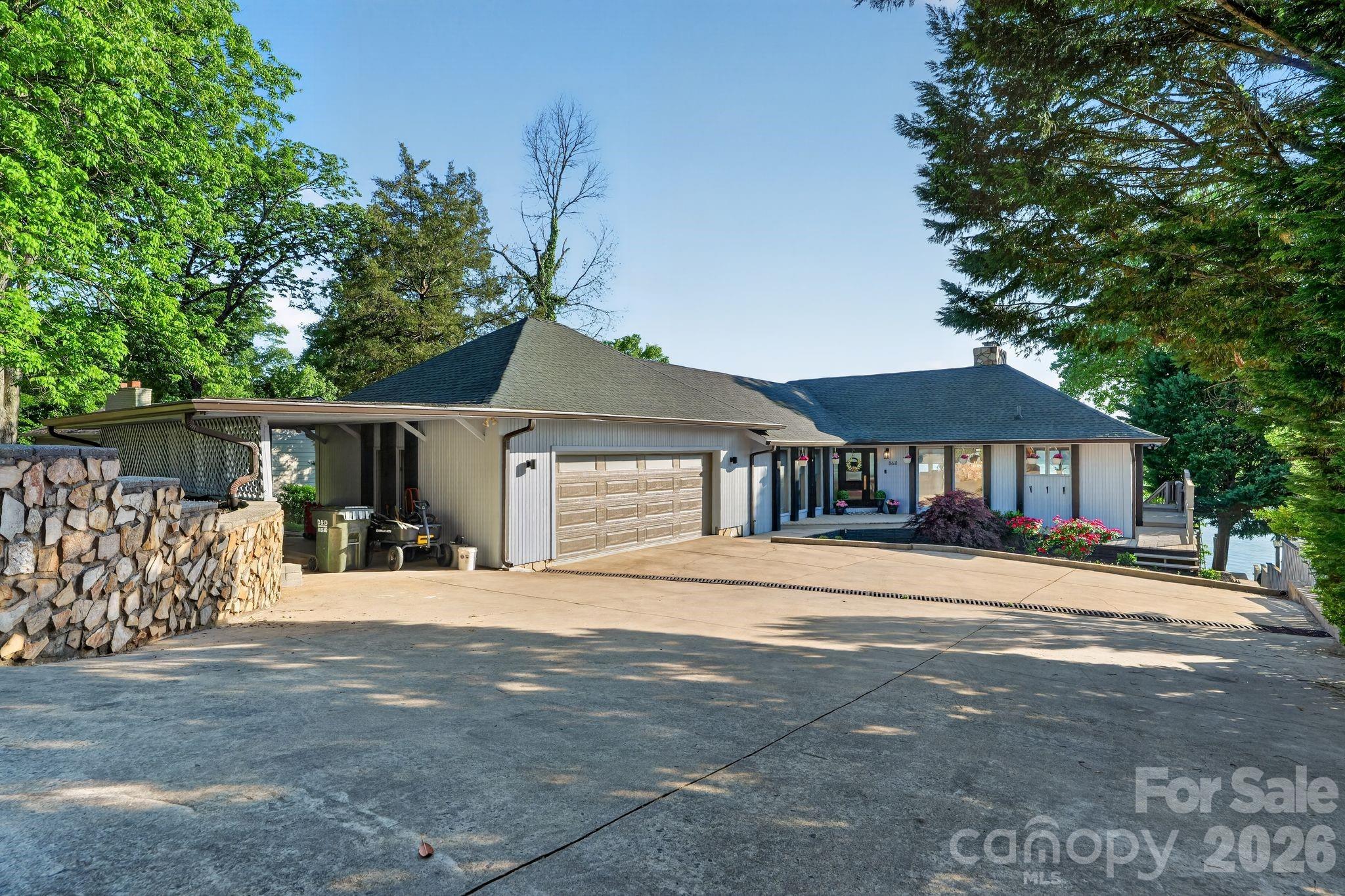 Island Point - Residential