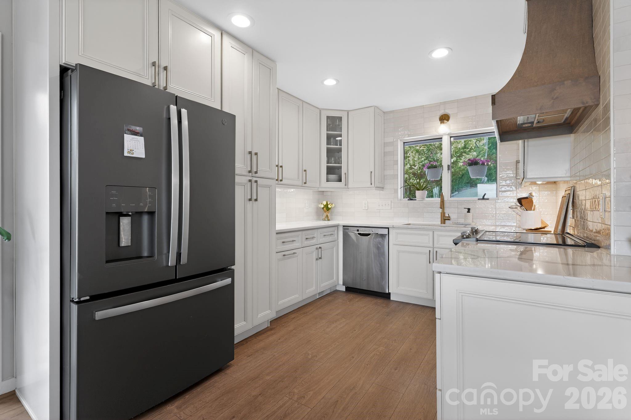 Island Point - Residential